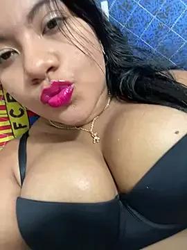 Explore our live girls sluts from our Custom and Multi clubs and checkout exclusive access to highly interactive content, such as shape, hair, titties, pussy type and many more.