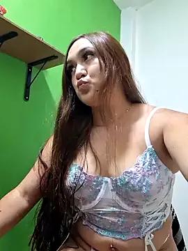 Explore our live girls sluts from our Custom and Multi clubs and checkout exclusive access to highly interactive content, such as shape, hair, titties, pussy type and many more.