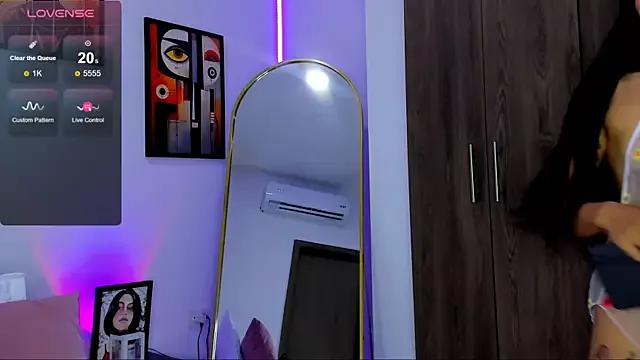 Valkyrie_sky webcams show profile image 