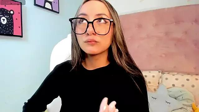 Explore our live girls sluts from our Custom and Multi clubs and checkout exclusive access to highly interactive content, such as shape, hair, titties, pussy type and many more.