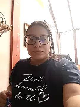 Vanesitacooper from StripChat is Freechat