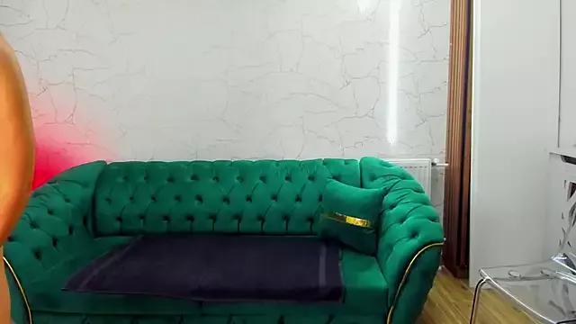 Vanessa_Posh from StripChat is Freechat