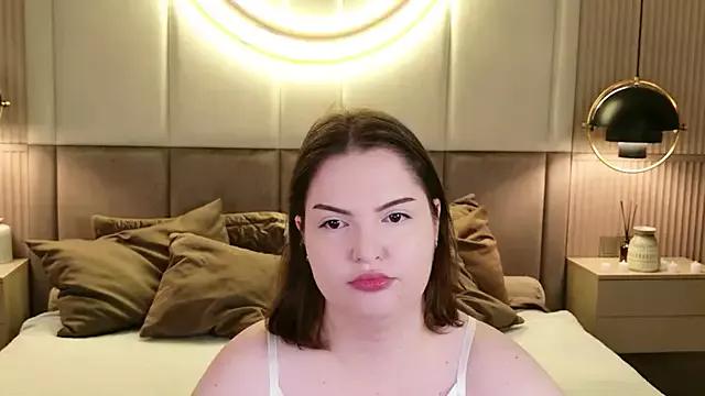 Vanessa_Rise from StripChat is Freechat