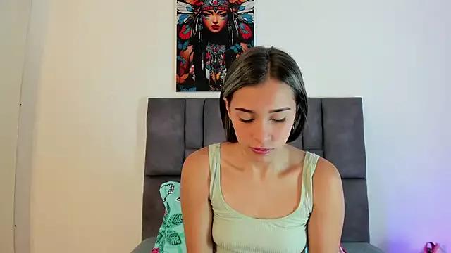 Explore our live girls sluts from our Custom and Multi clubs and checkout exclusive access to highly interactive content, such as shape, hair, titties, pussy type and many more.