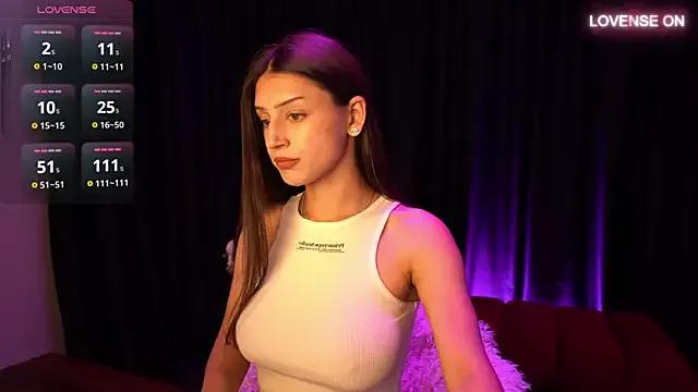 Vanessaa_meow from StripChat is Freechat
