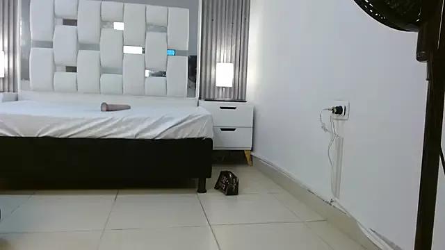 VanessaHard_as from StripChat is Freechat