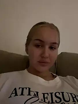 VanillaCakes from StripChat is Freechat