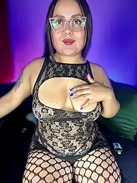 Explore our live girls sluts from our Custom and Multi clubs and checkout exclusive access to highly interactive content, such as shape, hair, titties, pussy type and many more.