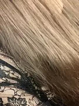 Var_Kiss webcams show profile image 