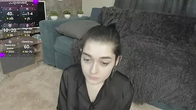 Explore our live girls sluts from our Custom and Multi clubs and checkout exclusive access to highly interactive content, such as shape, hair, titties, pussy type and many more.