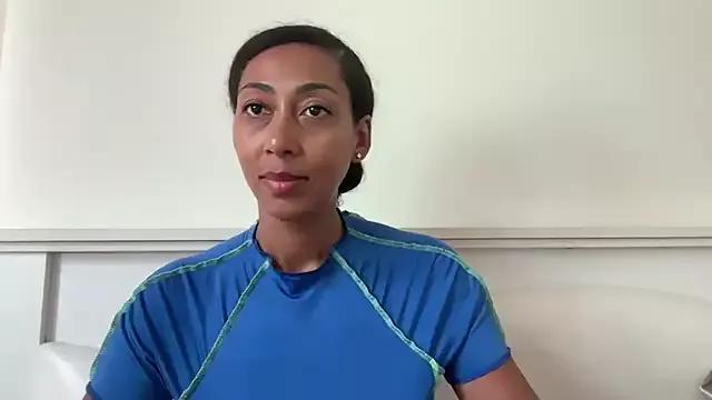 Vaylisse from StripChat is Freechat