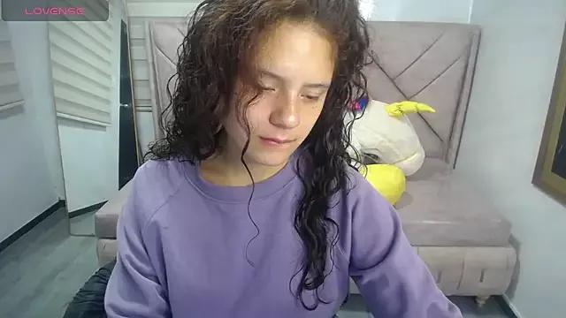 Explore our live girls sluts from our Custom and Multi clubs and checkout exclusive access to highly interactive content, such as shape, hair, titties, pussy type and many more.
