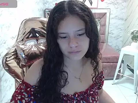 Explore our live girls sluts from our Custom and Multi clubs and checkout exclusive access to highly interactive content, such as shape, hair, titties, pussy type and many more.