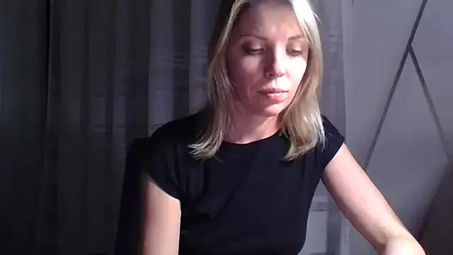 VelvetLove287 from StripChat