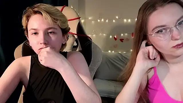 velvetvalkyries from StripChat