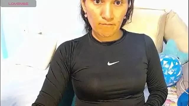 Explore our live girls sluts from our Custom and Multi clubs and checkout exclusive access to highly interactive content, such as shape, hair, titties, pussy type and many more.