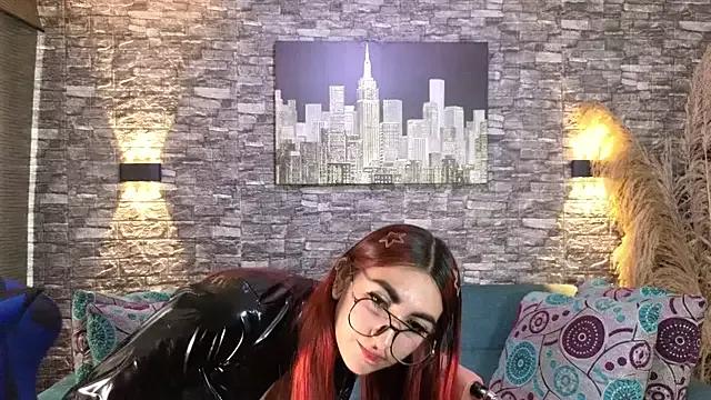 venusevanss from StripChat is Freechat