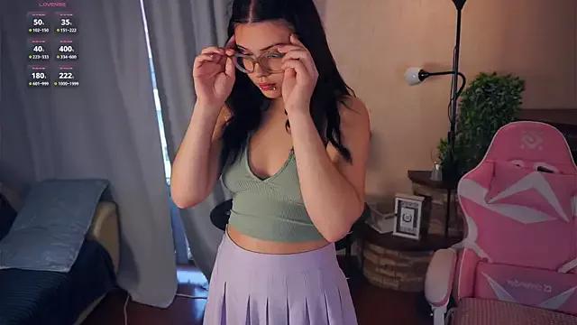 Explore our live girls sluts from our Custom and Multi clubs and checkout exclusive access to highly interactive content, such as shape, hair, titties, pussy type and many more.