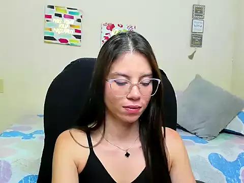 veronicamiller22 from StripChat is Freechat