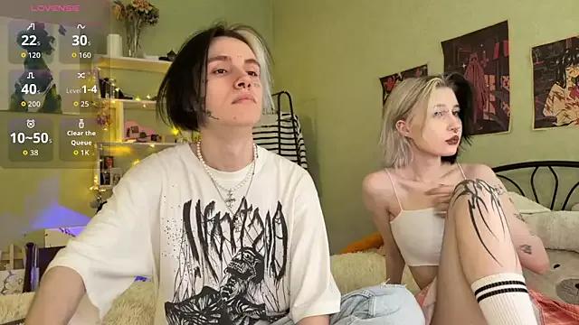 VeryRare_TwinS webcams show profile image 