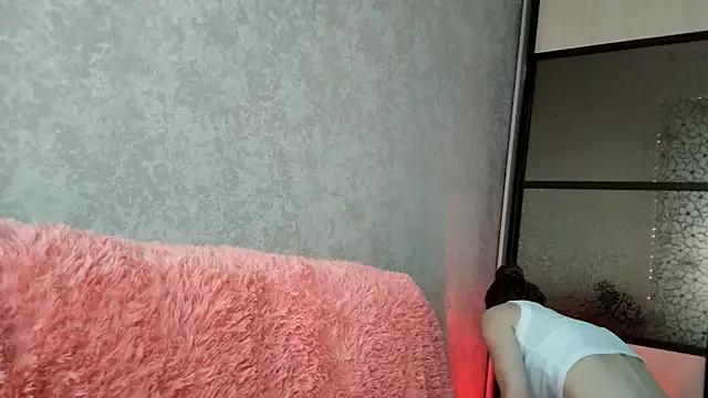 Explore our live girls sluts from our Custom and Multi clubs and checkout exclusive access to highly interactive content, such as shape, hair, titties, pussy type and many more.