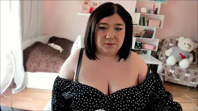 Vi-Vixen from StripChat