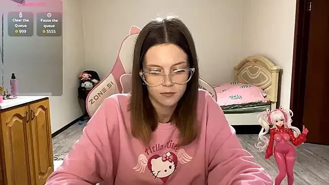 Explore our live girls sluts from our Custom and Multi clubs and checkout exclusive access to highly interactive content, such as shape, hair, titties, pussy type and many more.