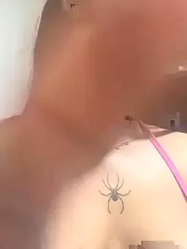Vicky_bloonde from StripChat is Freechat