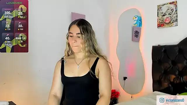 Vickyallien from StripChat is Freechat