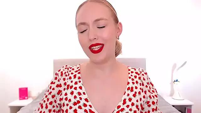 Vickyblondi webcams show profile image 