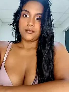 victoria_roussee from StripChat is Freechat