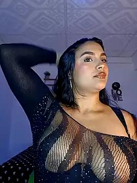 victoria_roussee from StripChat is Freechat