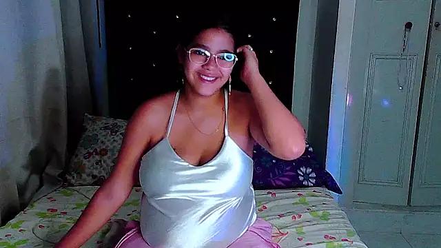 Victoriacarmo webcams show profile image 