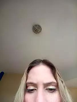 VictoriaLuxe from StripChat is Freechat