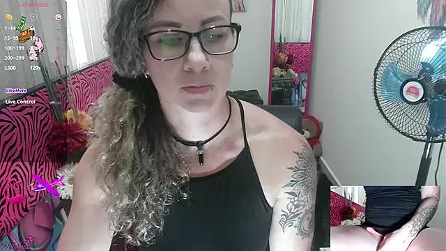 ViickySexy from StripChat