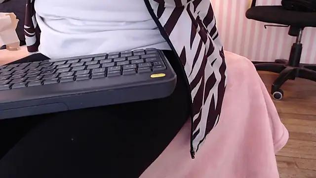 ViioletaMora from StripChat