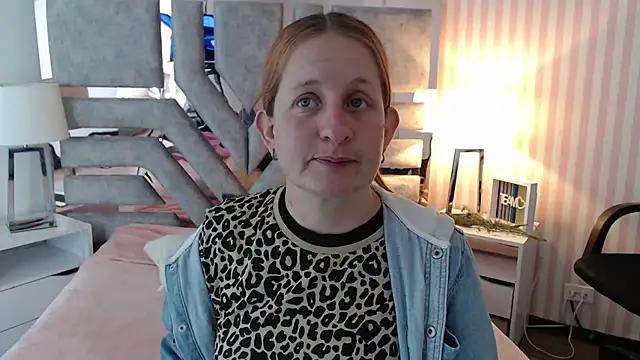 ViioletaMora from StripChat