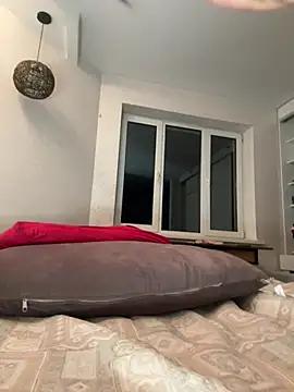 Viki8989sweet from StripChat