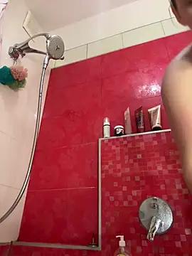 Viki8989sweet from StripChat