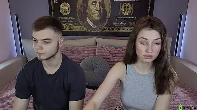 Vikki_and_george webcams show profile image 
