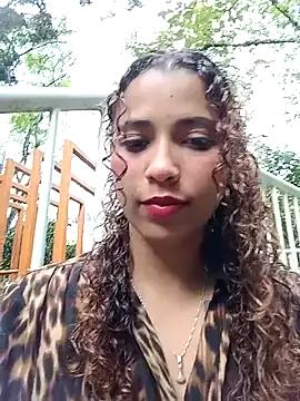 Photos of Vikyvoyeur from StripChat is Freechat