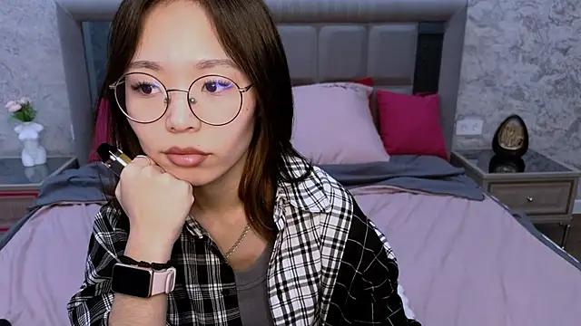 Explore our live girls sluts from our Custom and Multi clubs and checkout exclusive access to highly interactive content, such as shape, hair, titties, pussy type and many more.