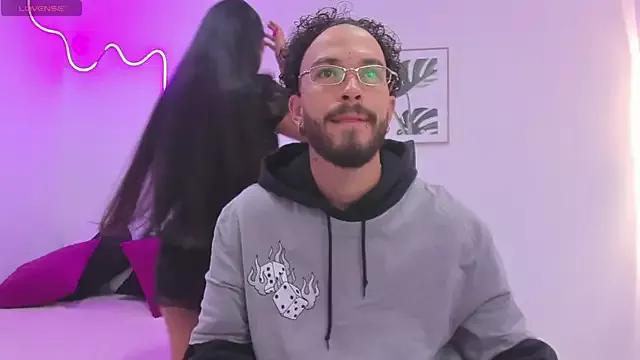 Explore our live girls sluts from our Custom and Multi clubs and checkout exclusive access to highly interactive content, such as shape, hair, titties, pussy type and many more.