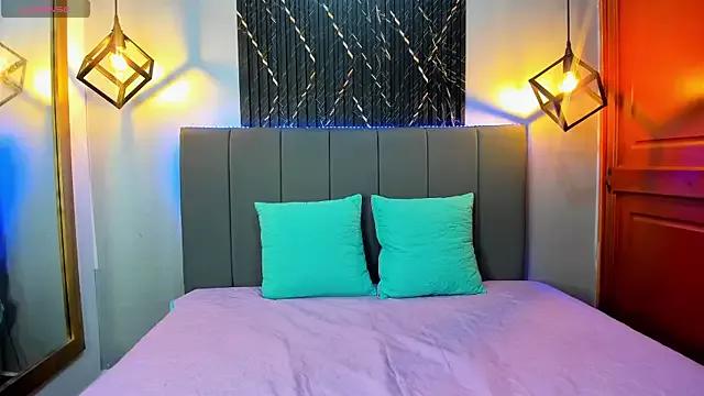 Violeta_Rich from StripChat is Freechat