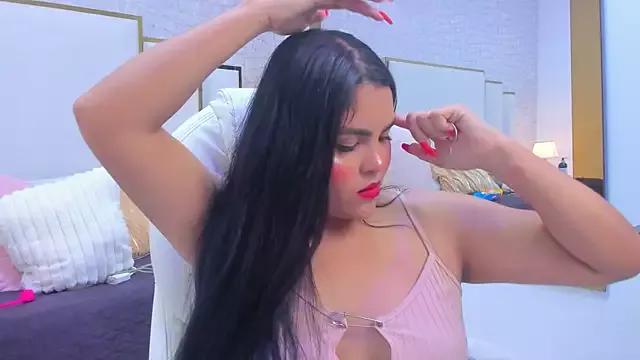 Explore our live girls sluts from our Custom and Multi clubs and checkout exclusive access to highly interactive content, such as shape, hair, titties, pussy type and many more.