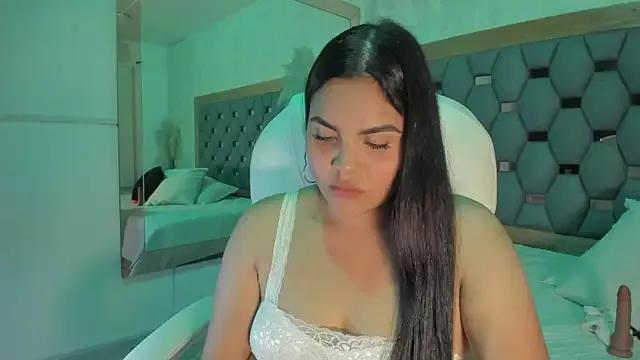 Explore our live girls sluts from our Custom and Multi clubs and checkout exclusive access to highly interactive content, such as shape, hair, titties, pussy type and many more.