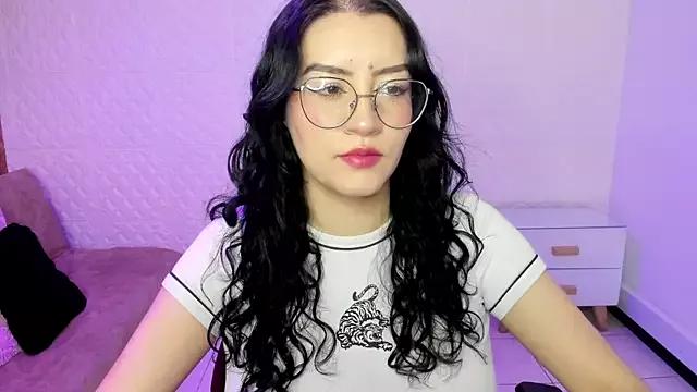 Explore our live girls sluts from our Custom and Multi clubs and checkout exclusive access to highly interactive content, such as shape, hair, titties, pussy type and many more.