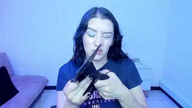 Explore our live girls sluts from our Custom and Multi clubs and checkout exclusive access to highly interactive content, such as shape, hair, titties, pussy type and many more.