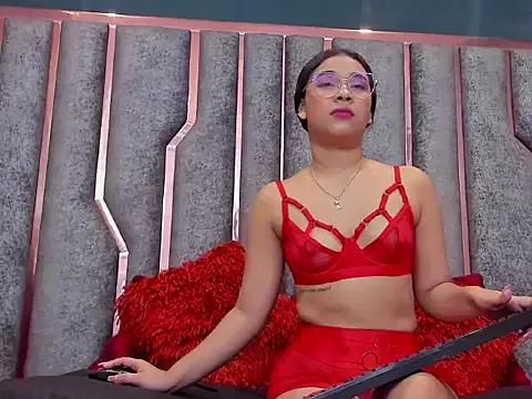 Explore our live girls sluts from our Custom and Multi clubs and checkout exclusive access to highly interactive content, such as shape, hair, titties, pussy type and many more.