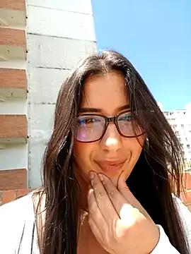 Explore our live girls sluts from our Custom and Multi clubs and checkout exclusive access to highly interactive content, such as shape, hair, titties, pussy type and many more.
